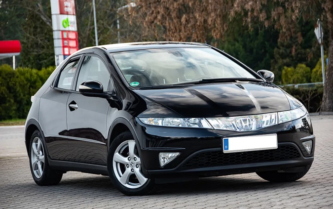 Honda Civic cena 19900 przebieg: 170000, rok produkcji 2008 z Szydłowiec małe 562